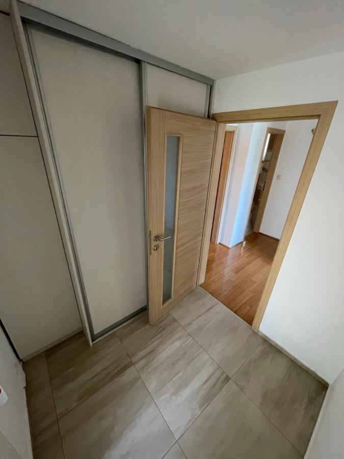 Apartment Victoria Stara Baška Exterior foto
